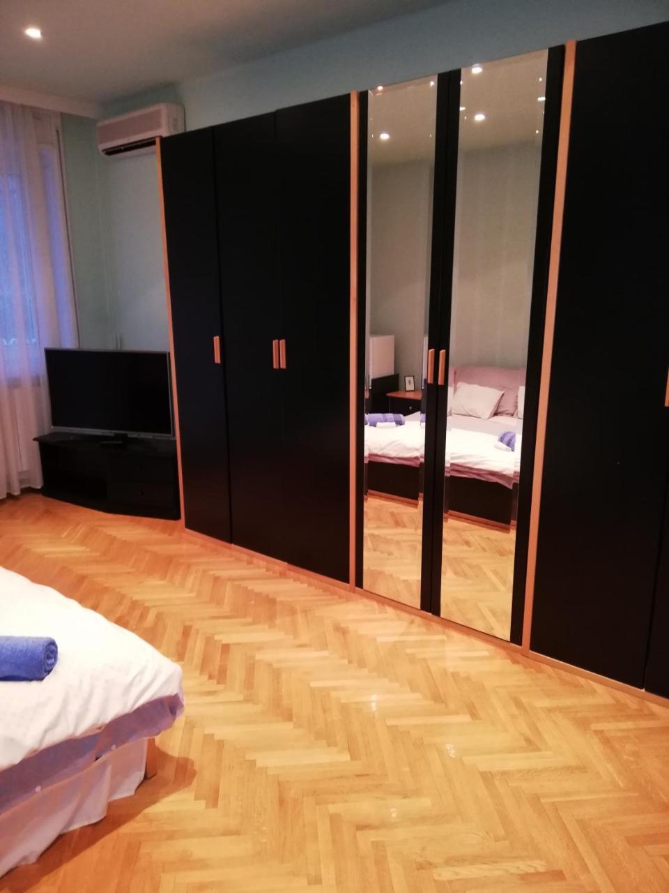 Bed and Breakfast Pero Panzio Дебрецен Экстерьер фото